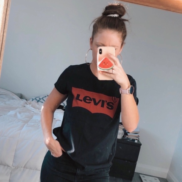 Levi's Tops - OG Levi’s Logo Tee
